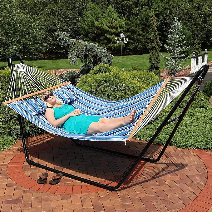 Sunnydaze Quilted Outdoor Hammock with Spreader Bars - Heavy-Duty 450-Pound Capacity Double Hammock for Outside - Breakwater Stripe