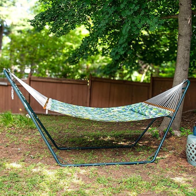 Sunnydaze Quilted Outdoor Hammock with Spreader Bars - Heavy-Duty 450-Pound Capacity Double Hammock for Outside - Tropical Greenery